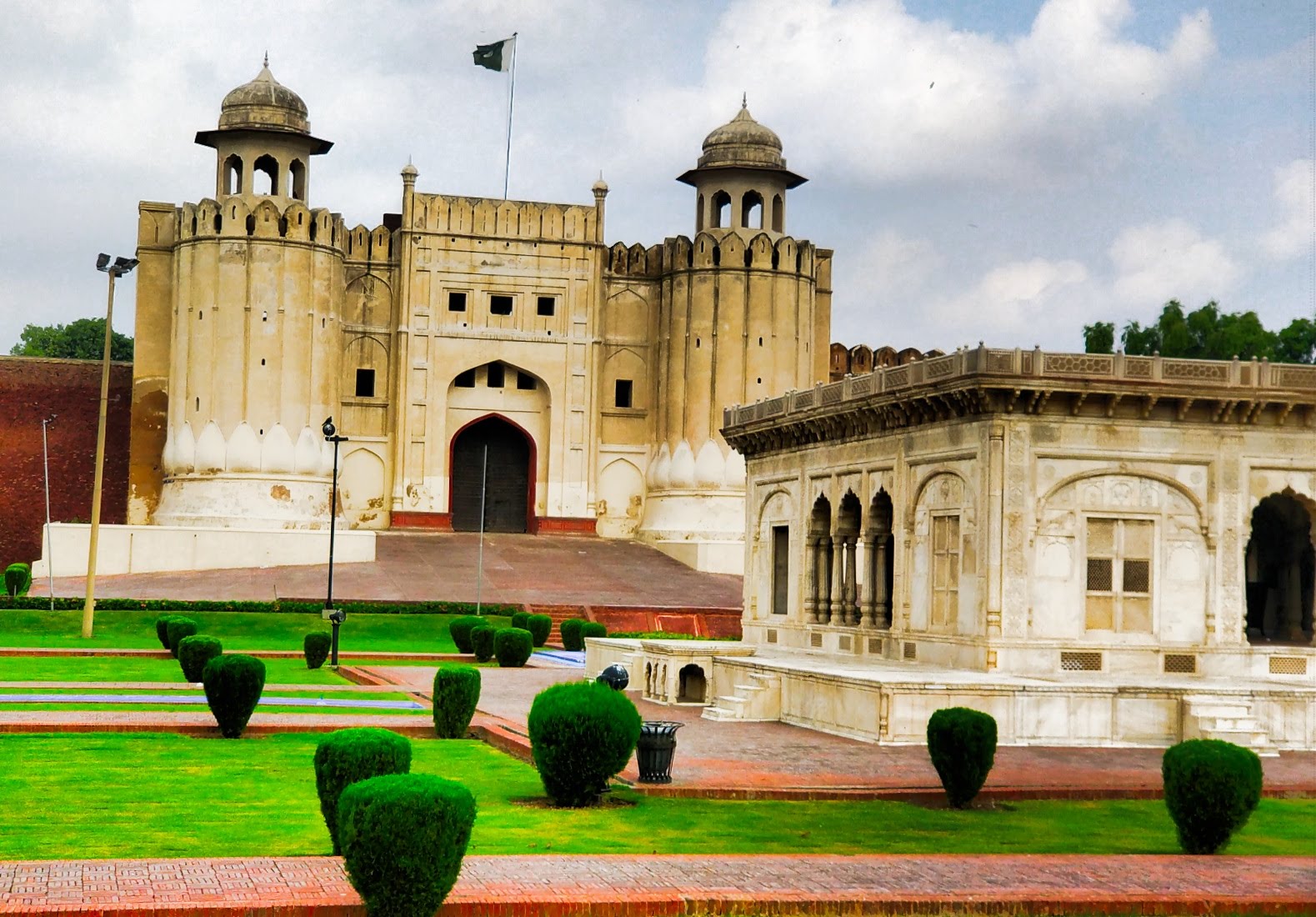 Historical And Cultural Day Tour Of Lahore